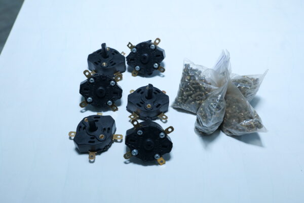 Cooler Makhi Switch