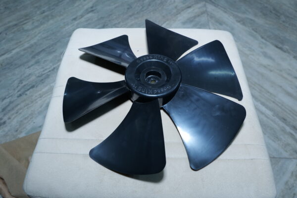 1 - 10 16 Inch Tower Blade